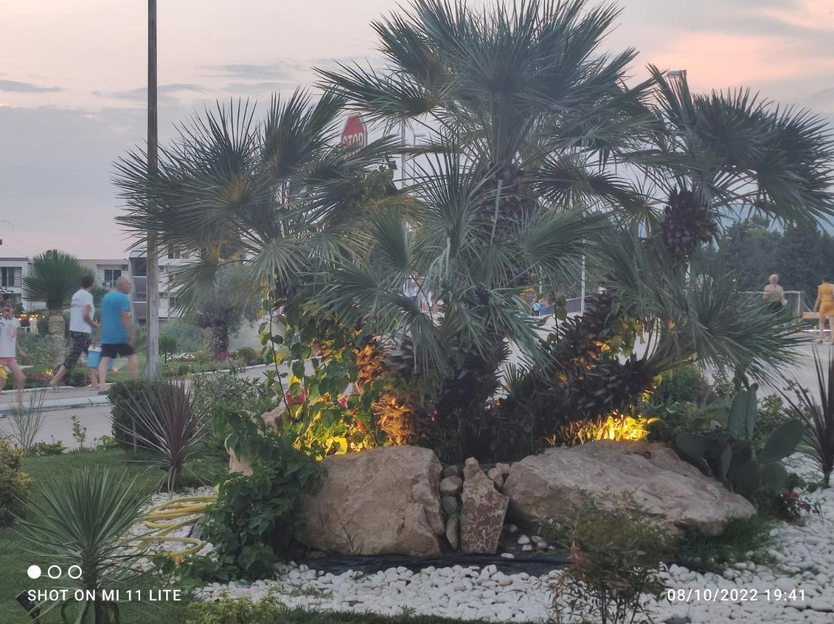Grandino Rooms & Apartments Ulcinj Zewnętrze zdjęcie