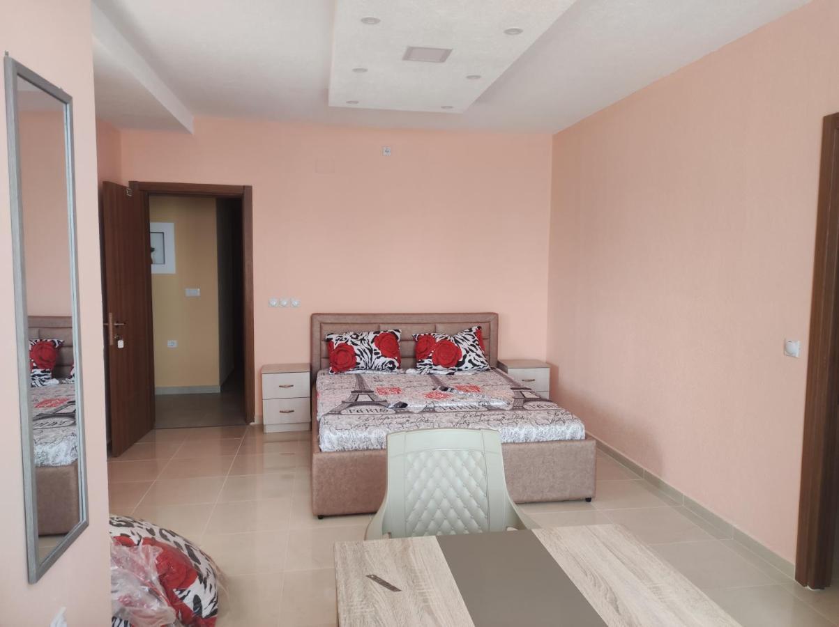 Grandino Rooms & Apartments Ulcinj Zewnętrze zdjęcie