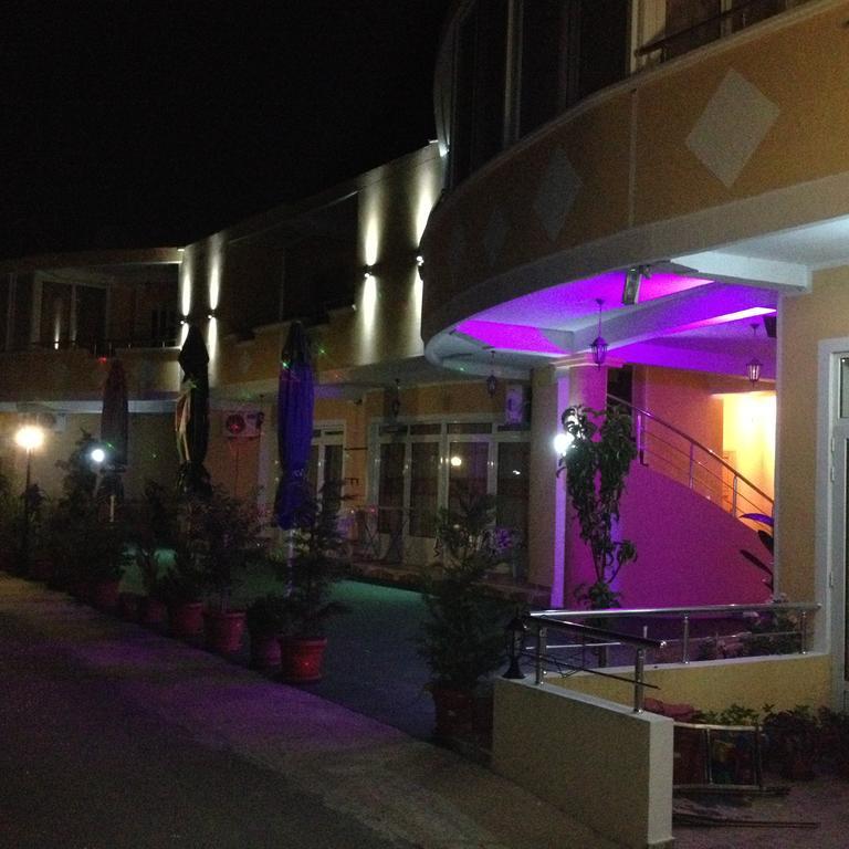 Grandino Rooms & Apartments Ulcinj Zewnętrze zdjęcie