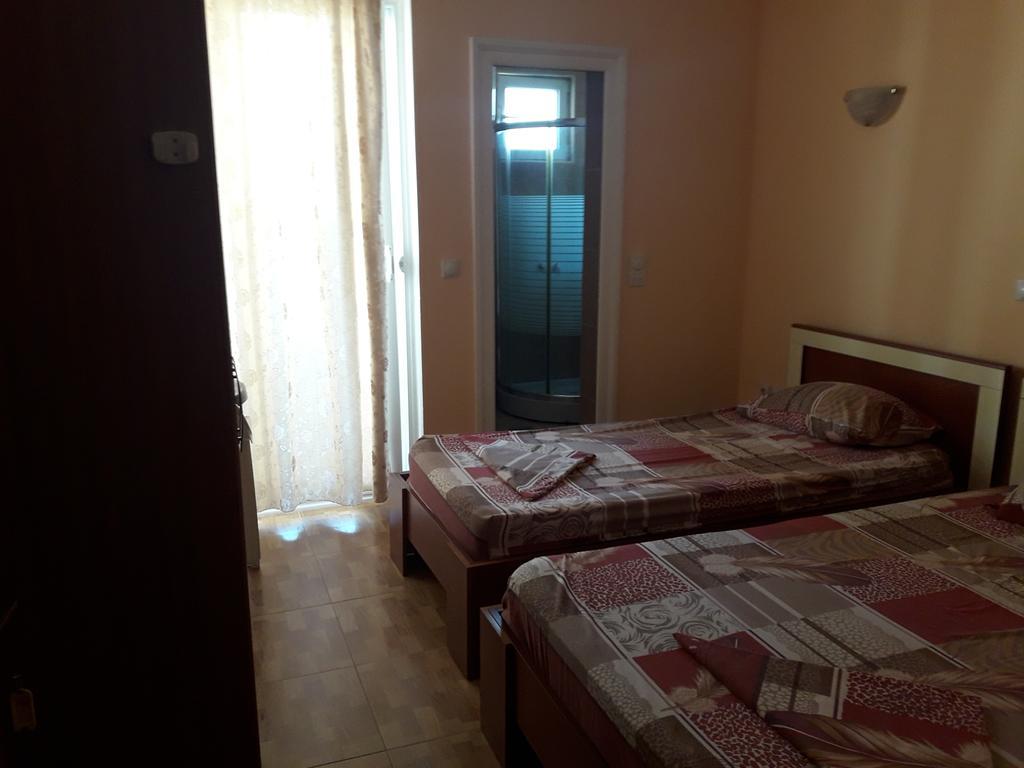 Grandino Rooms & Apartments Ulcinj Zewnętrze zdjęcie